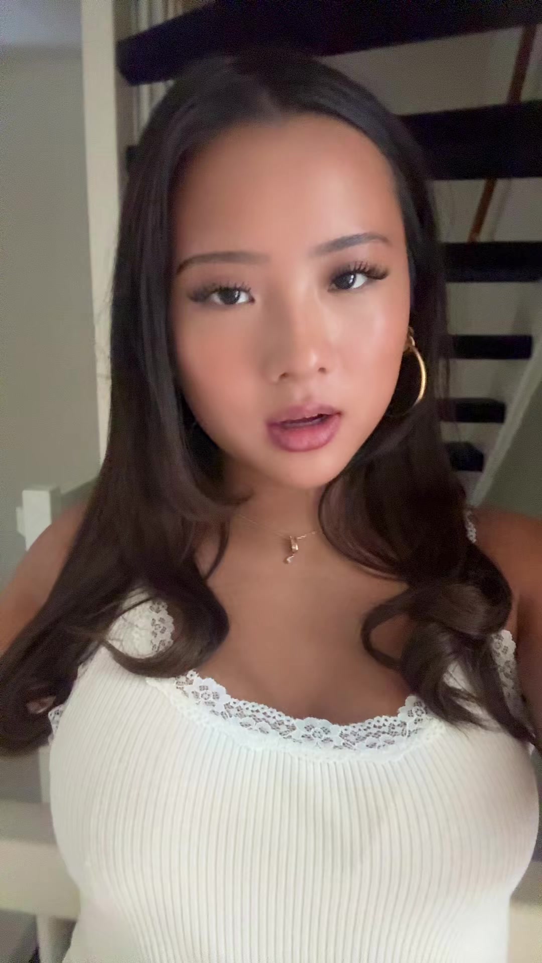@u