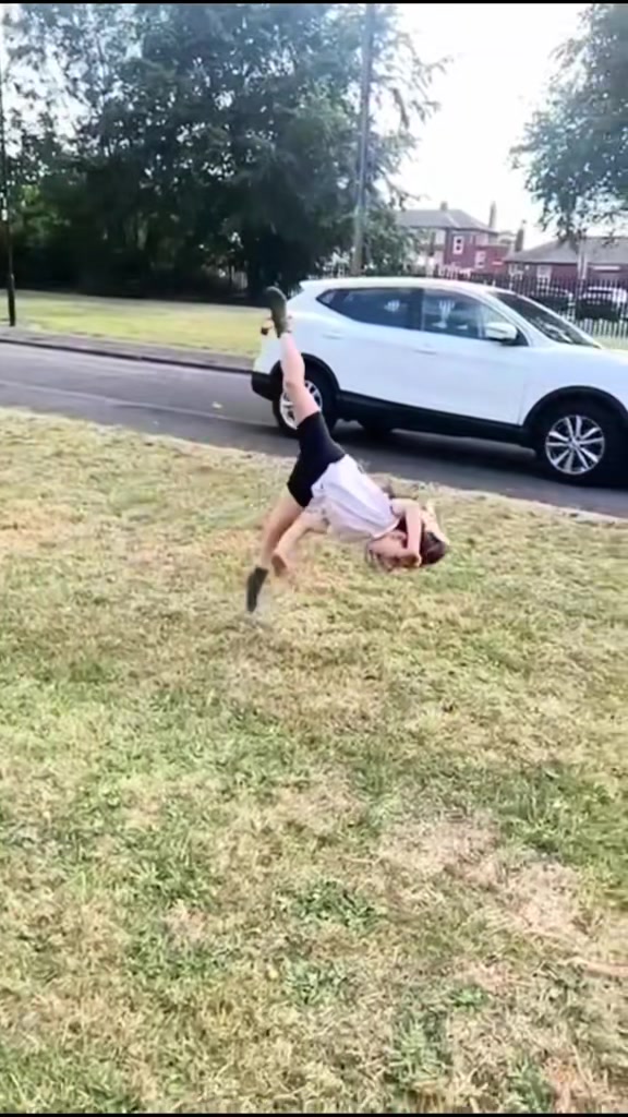 @M I A’ S D I A R Y 🤸🏽♀️