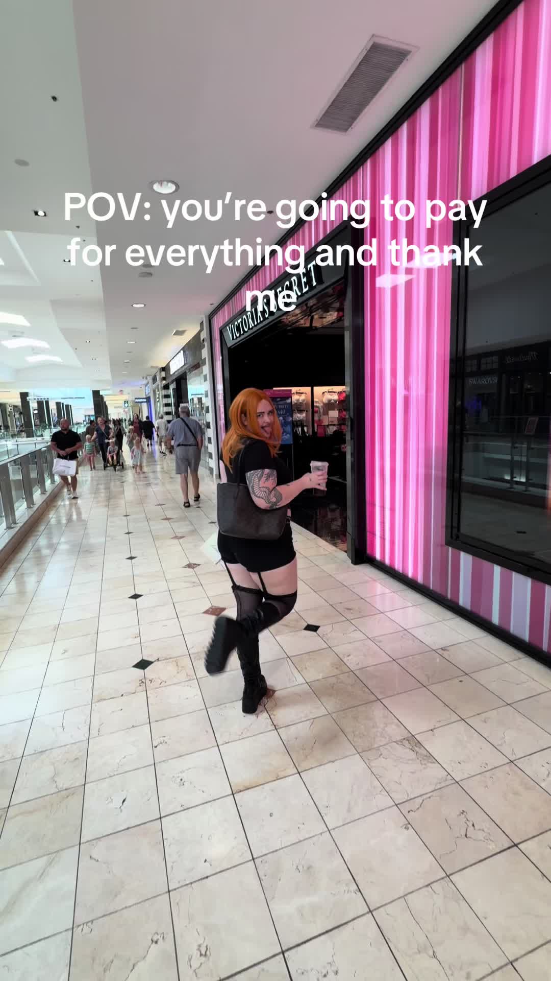 @gothgoddesssmia
