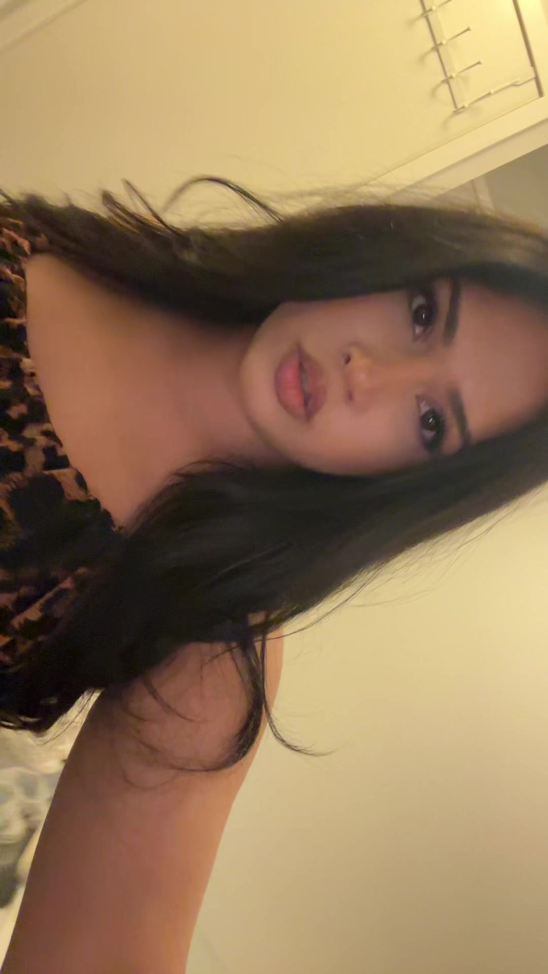@⃟
