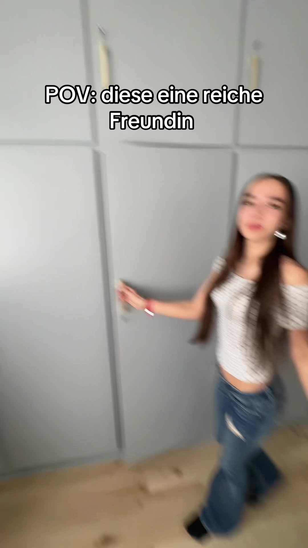 @𝓔𝓵𝓸𝓼𝓬𝓱