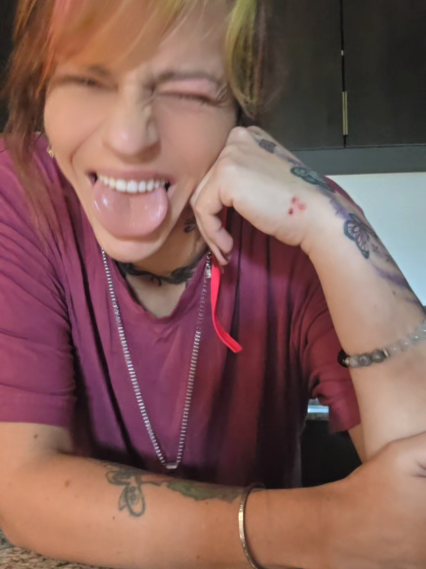 @Courts🤪CrayCray🏳️🌈