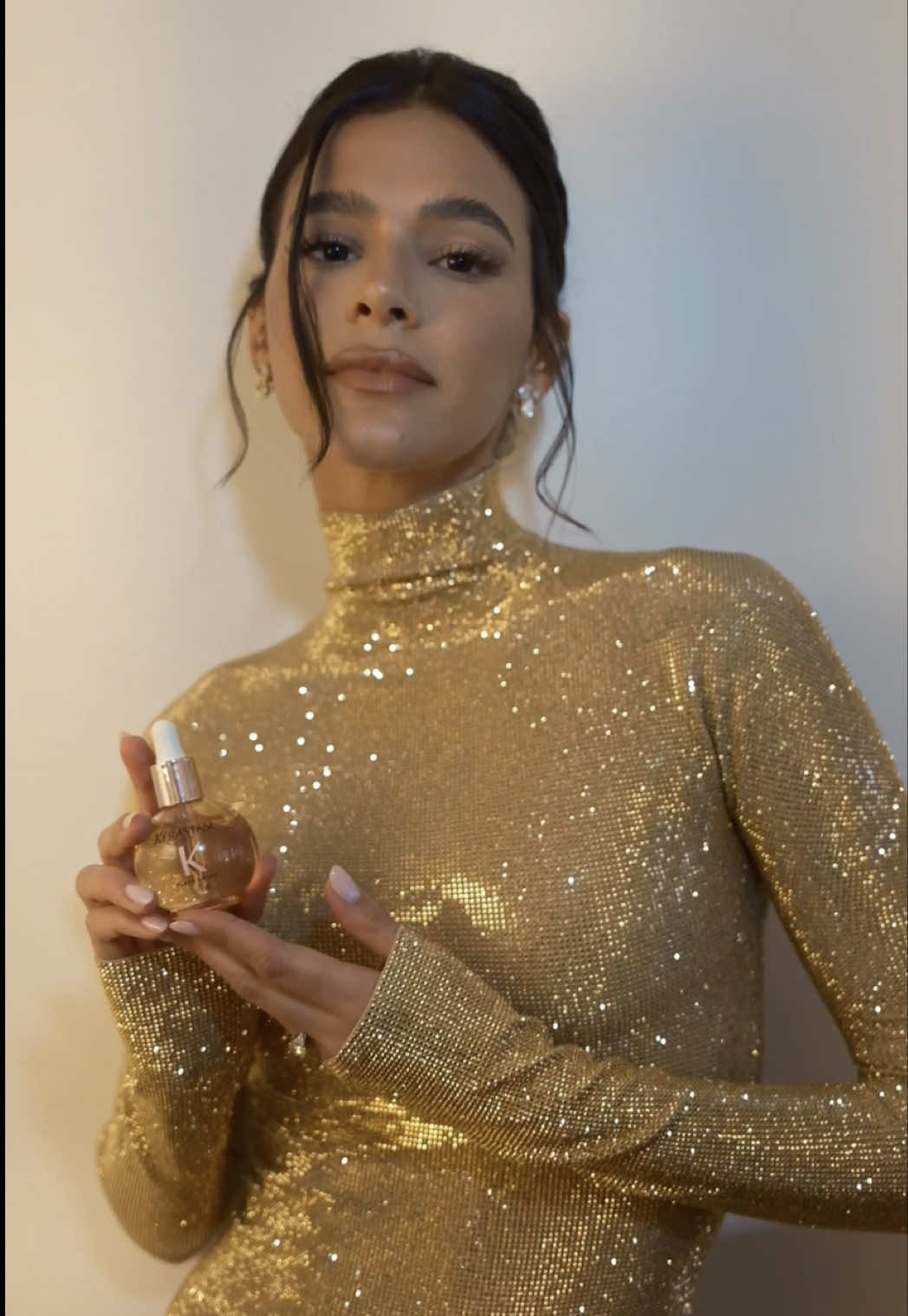 @Bruna Marquezine