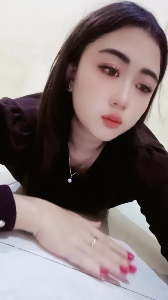 @Vhira