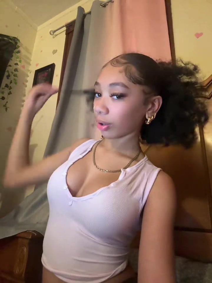 @𝐓𝐢𝐚𝐫𝐚ꨄ.