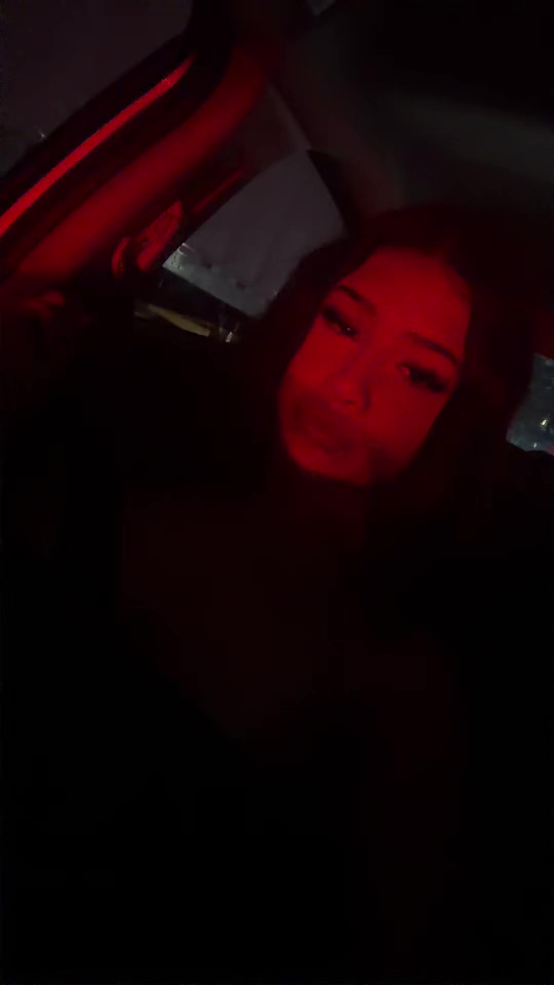 @bratsluvbluntts