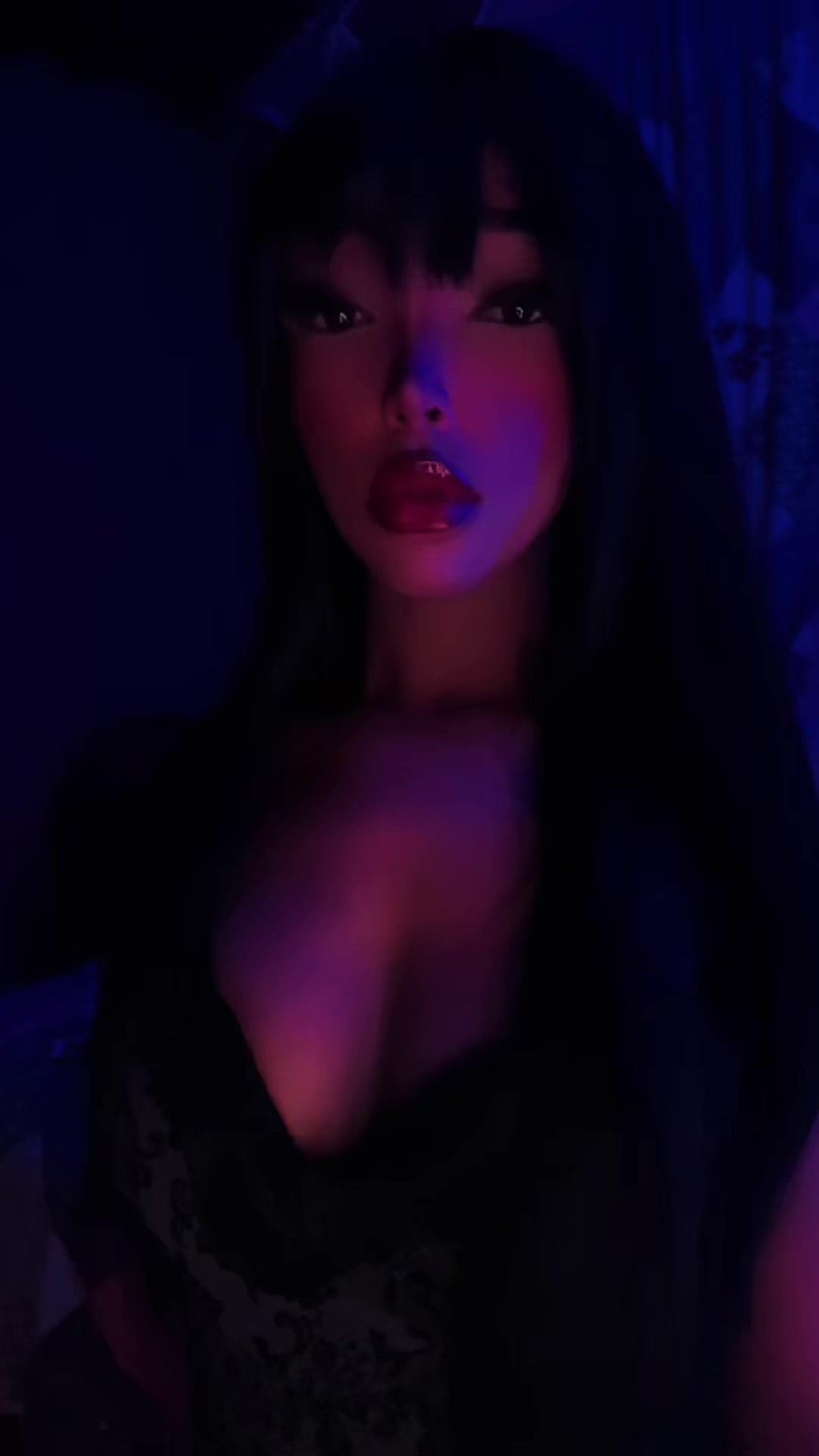 @Esther Castillo 🦇