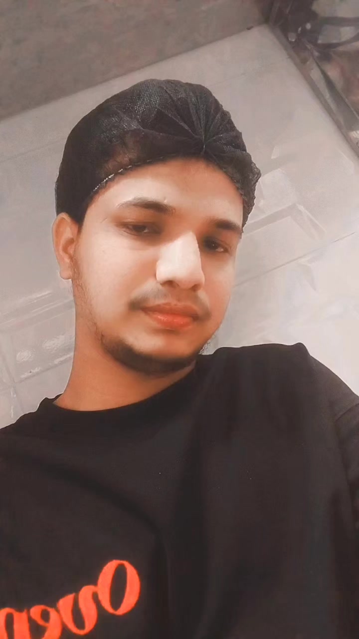 @গরিবের ছেলে আমি  🇸🇦🇸🇦🇸🇦