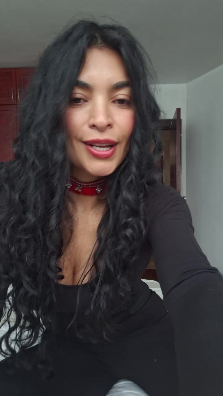 @Ana Cecibel González