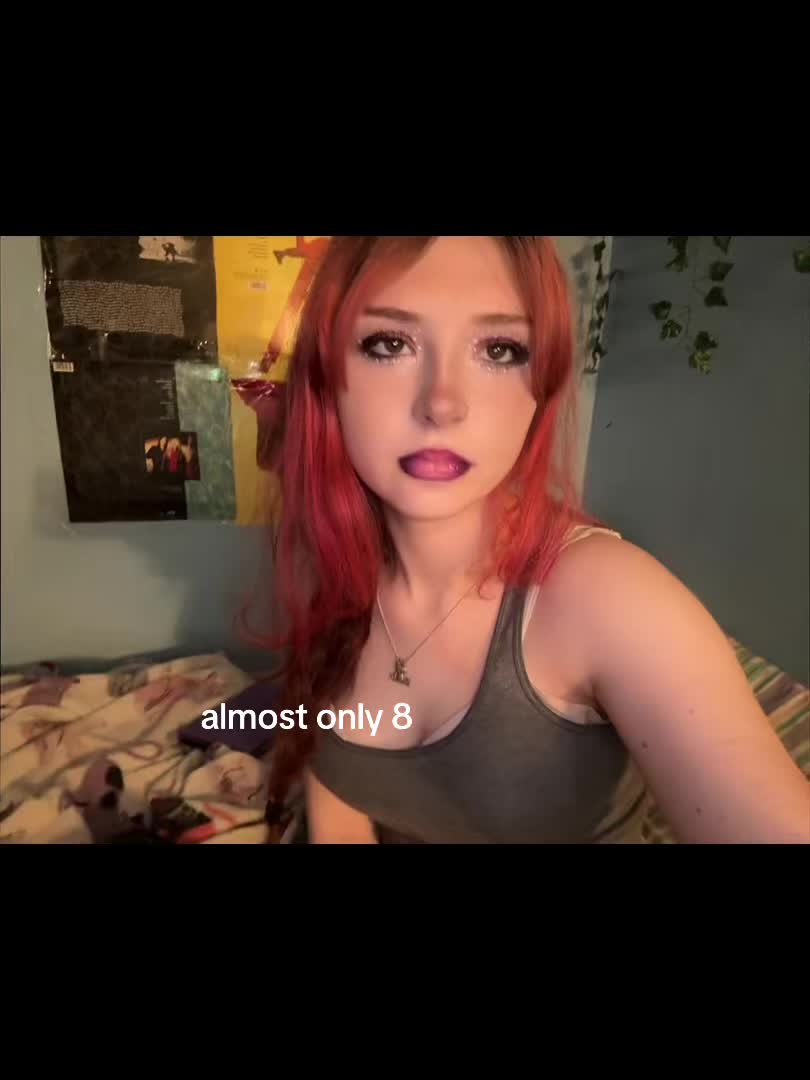 @Lyndsey Lou🦇