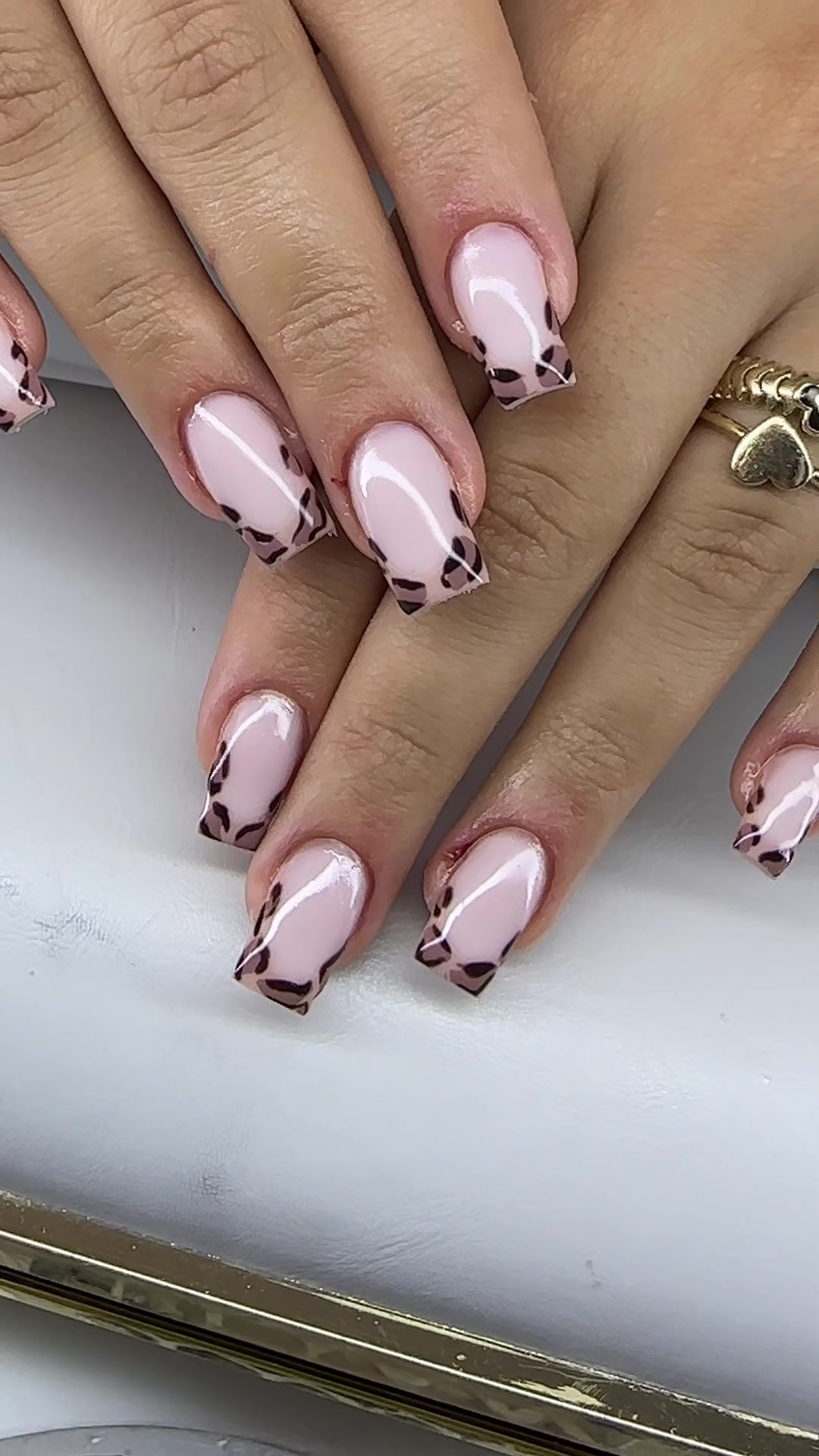 @Hairartist_nails
