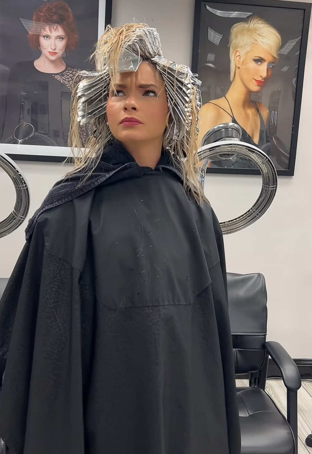 @&eacute;lon Salon