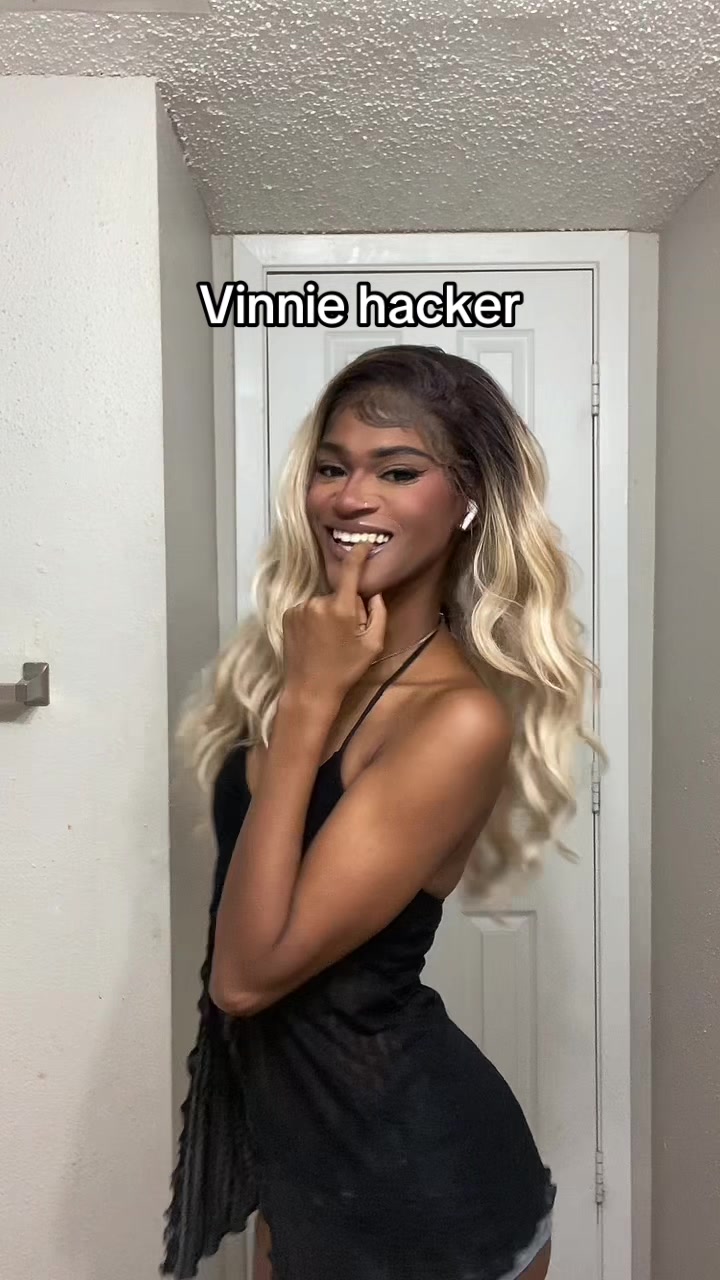 @LariahDeanne