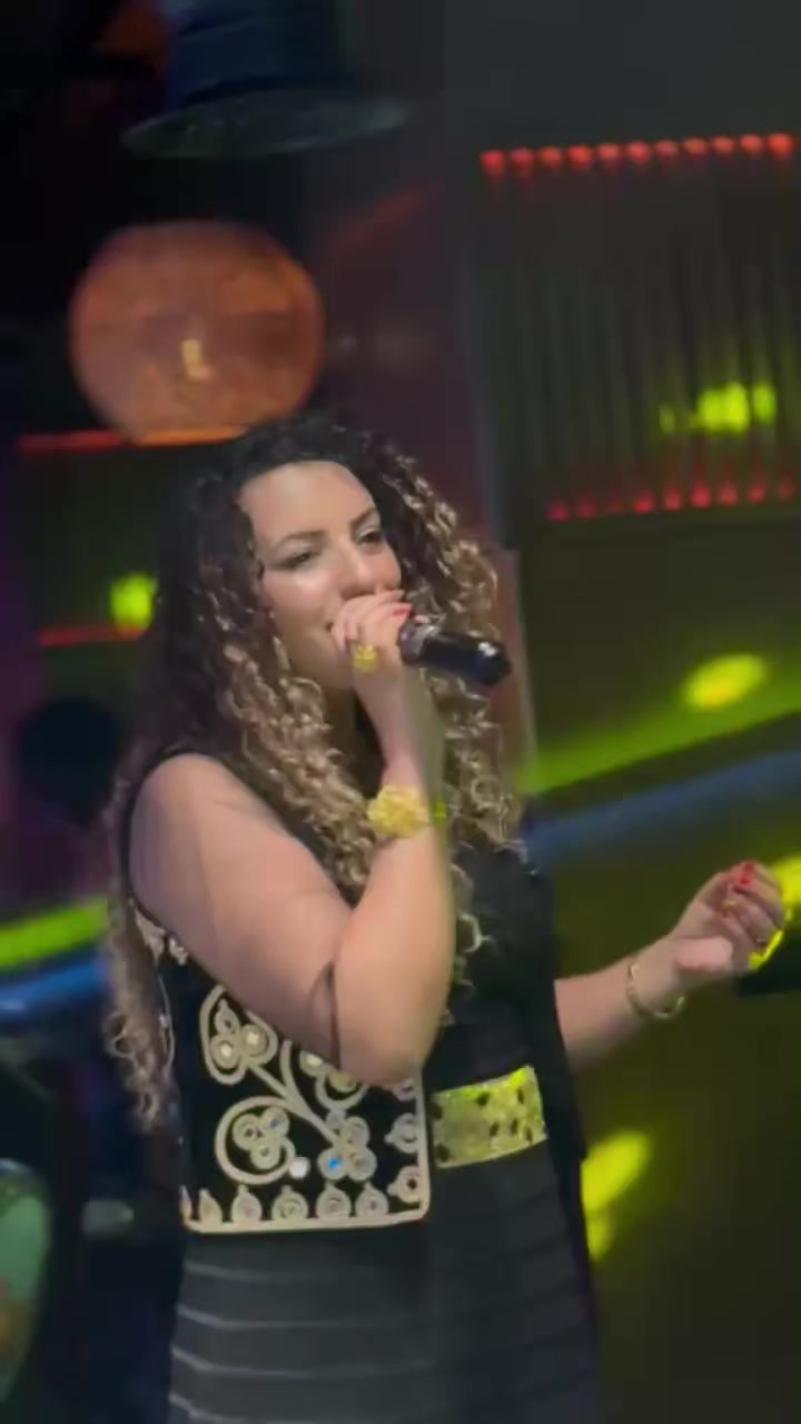 @sυzαи🎤