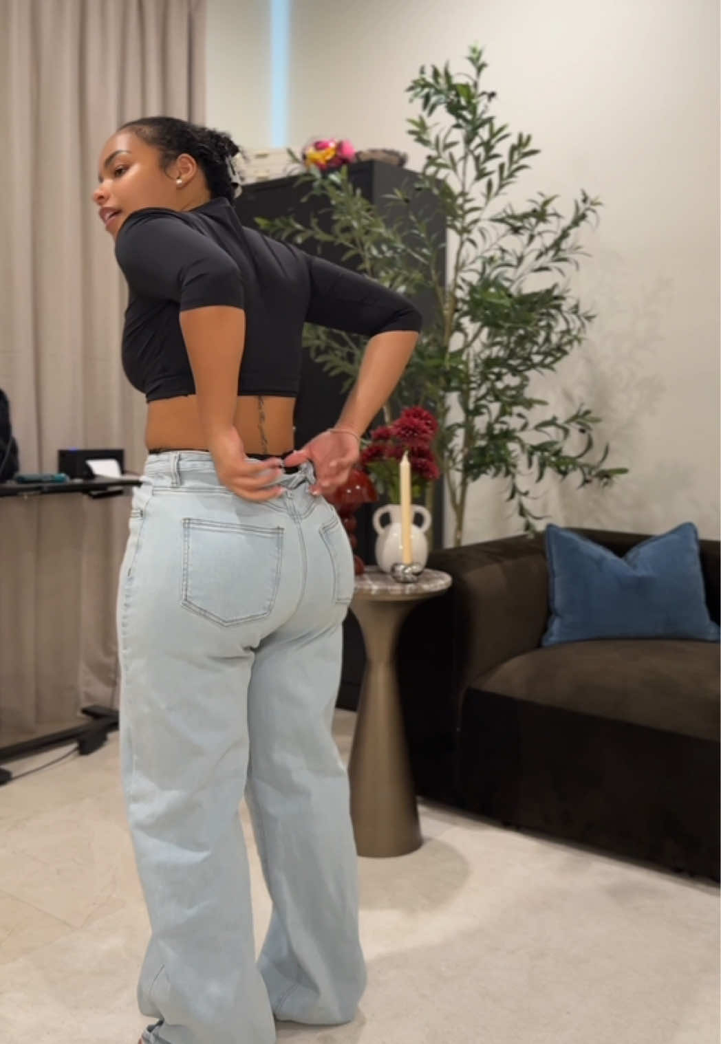 @YT: Aaliyah Enjoli