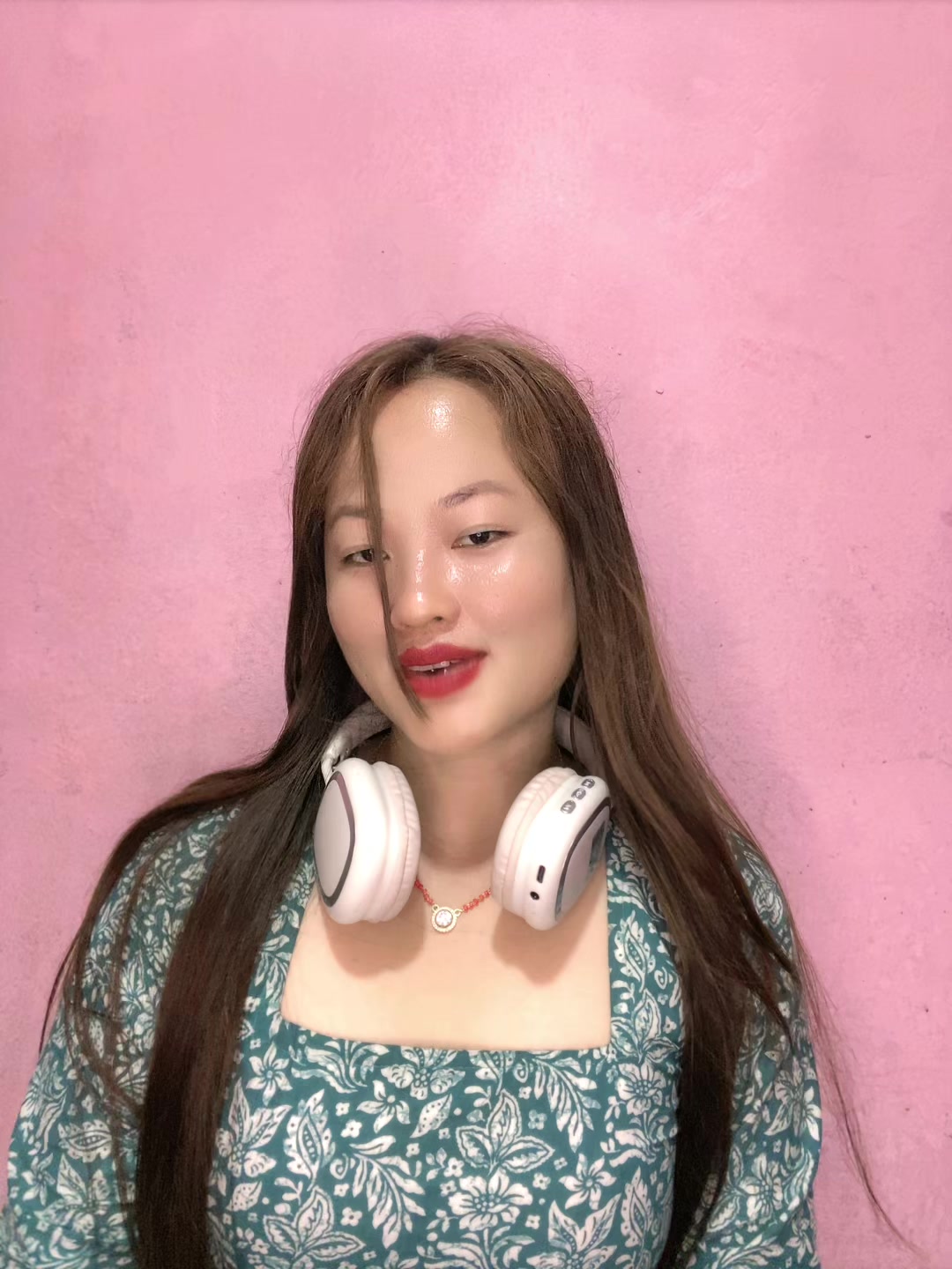 @𝐁...