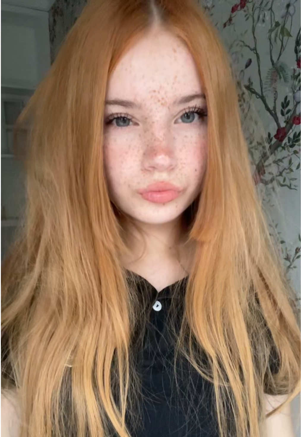 @Alice Sparkly🗡️