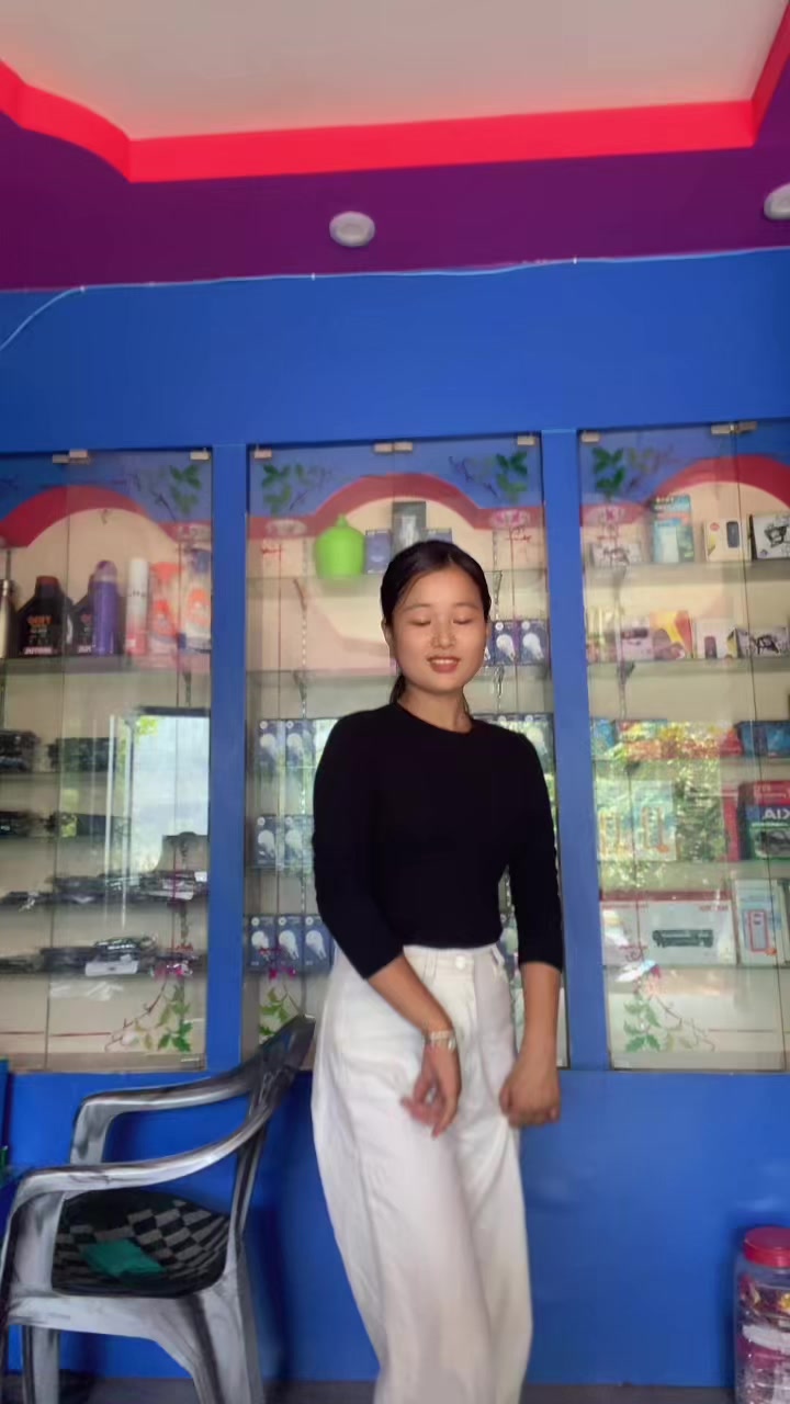 @Niरा