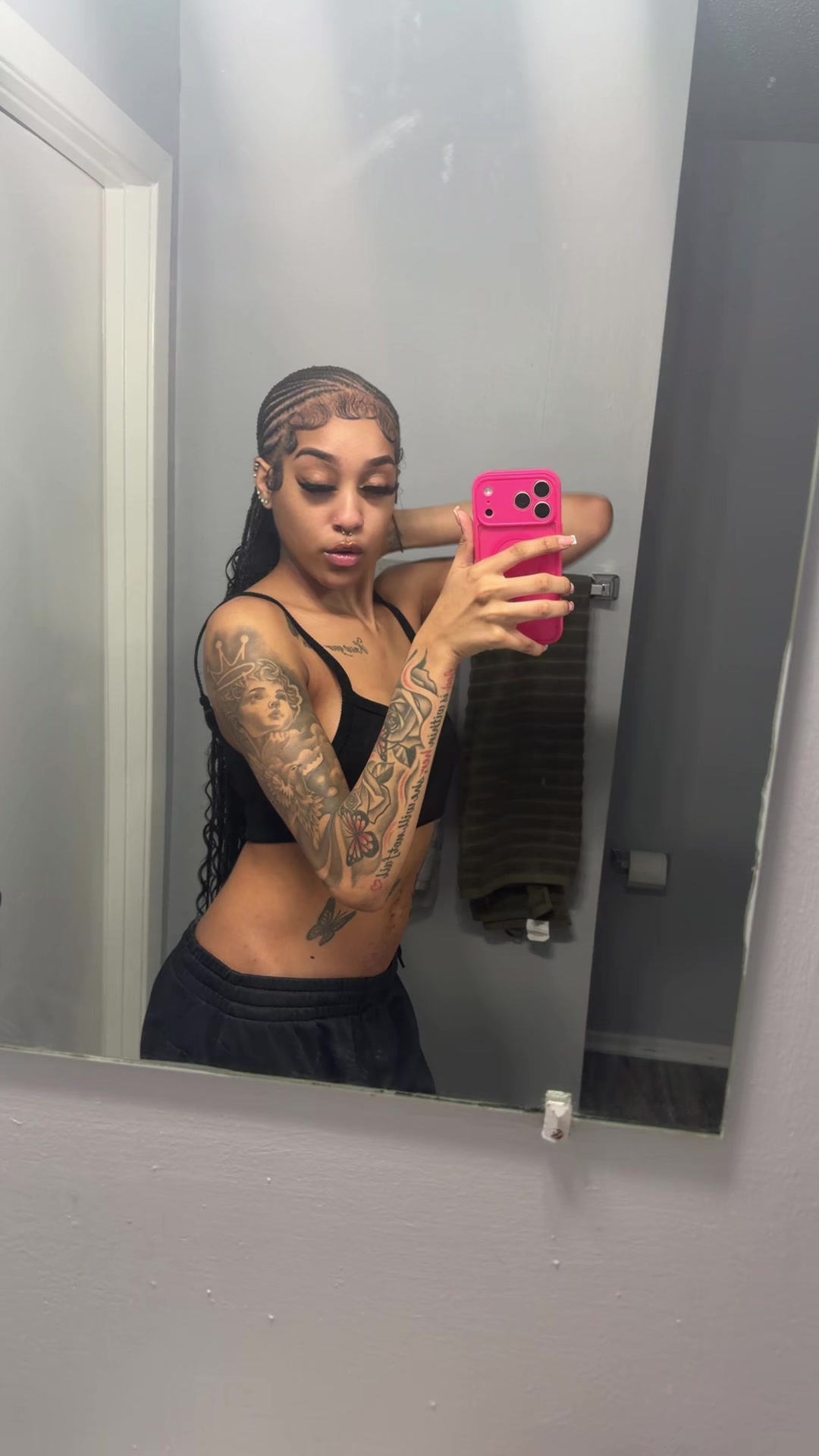 @boysarebroke_
