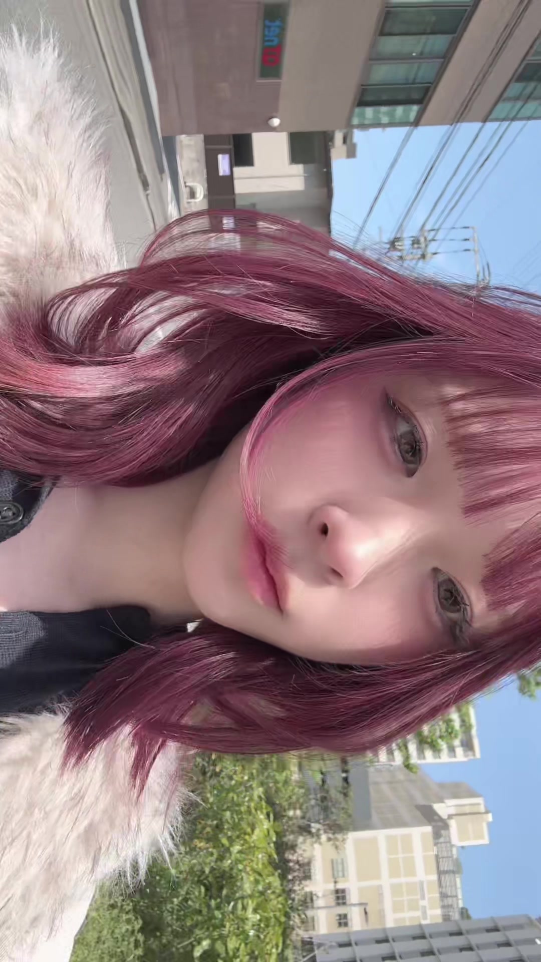 @リ