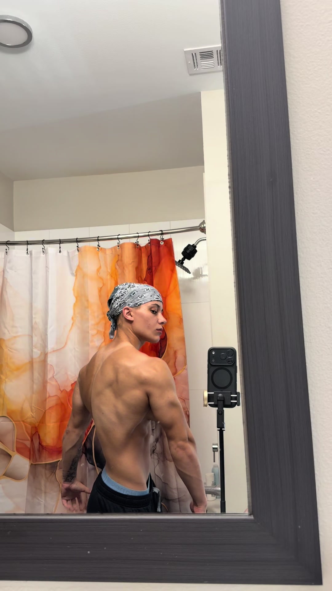 @lynleylifts