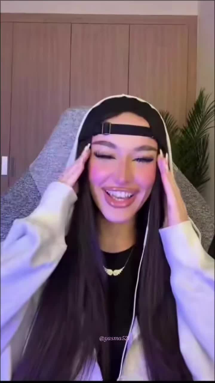 @nourwissal🦂💜🦋 :🦟