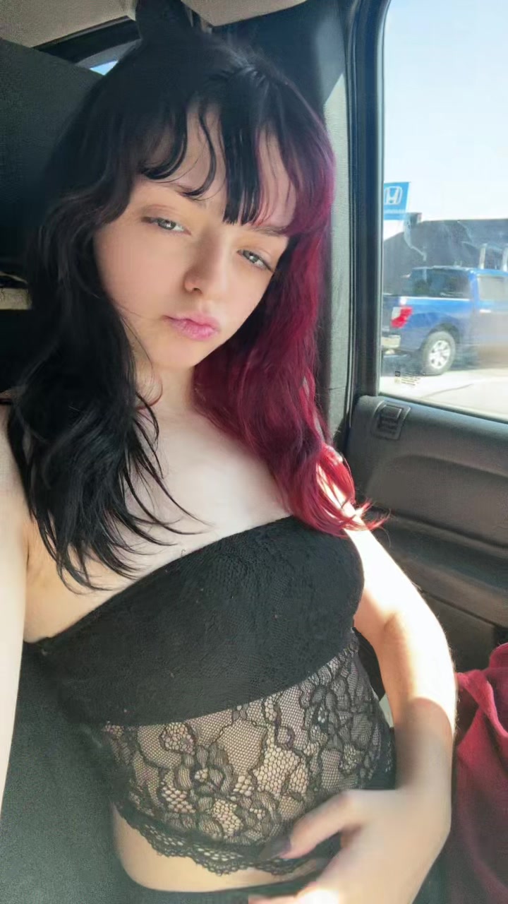 @Tays_on_the_moon