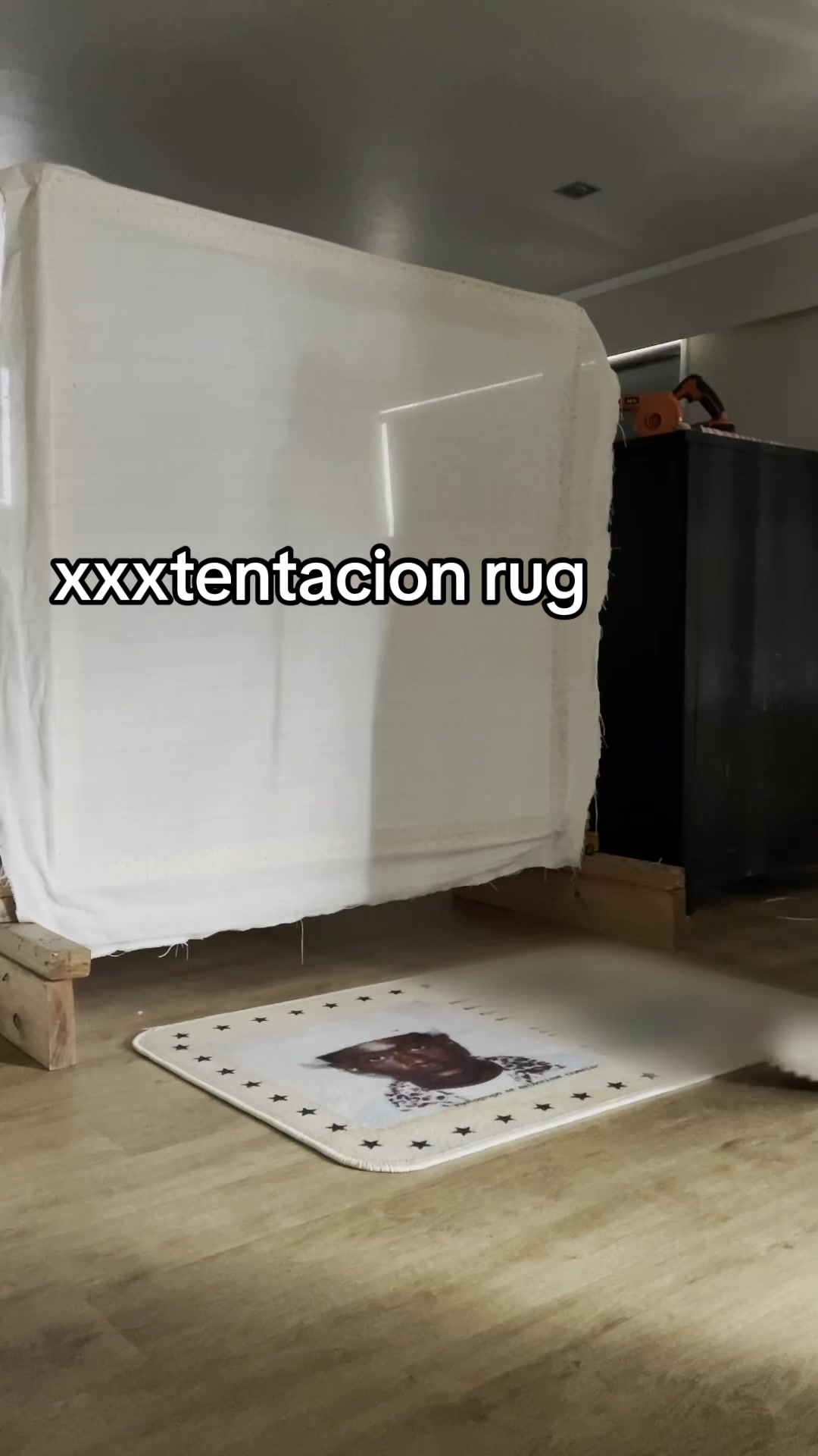 @rugsbyronak4