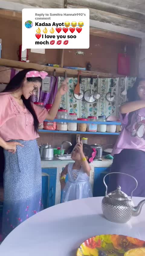 @A👭a
