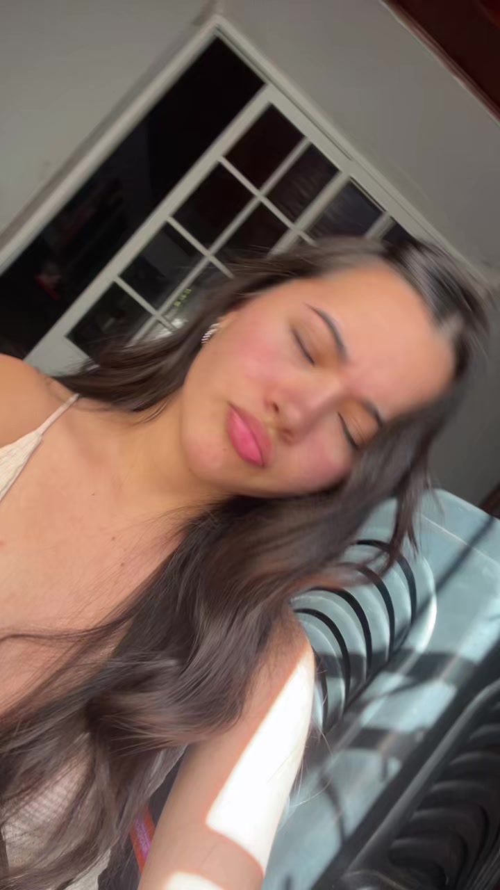 @𝚊𝚐𝚞𝚜𝚝𝚒𝚗𝚊