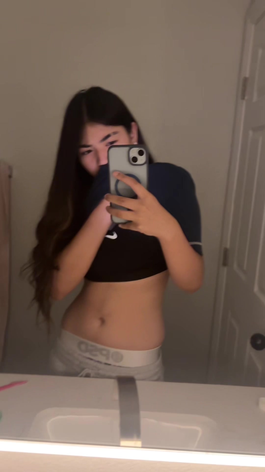 @𝑽