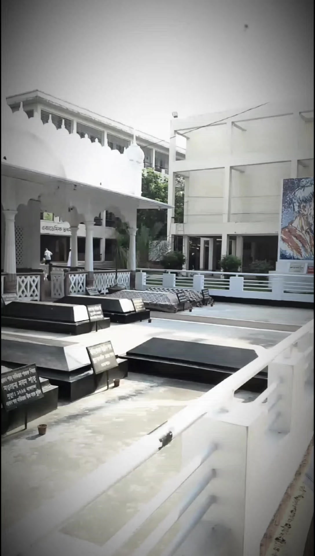 @RJ