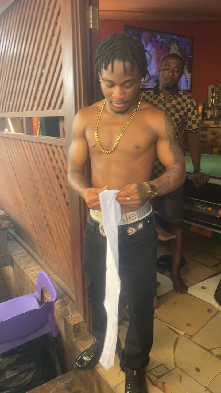 @BAAMUJI CEO 🤴🎭❤️