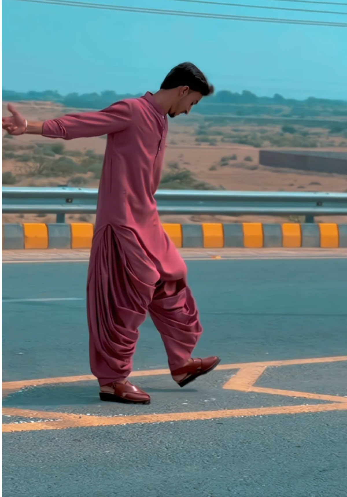 @𝐙𝐚𝐡𝐢𝐝𝐮🫀