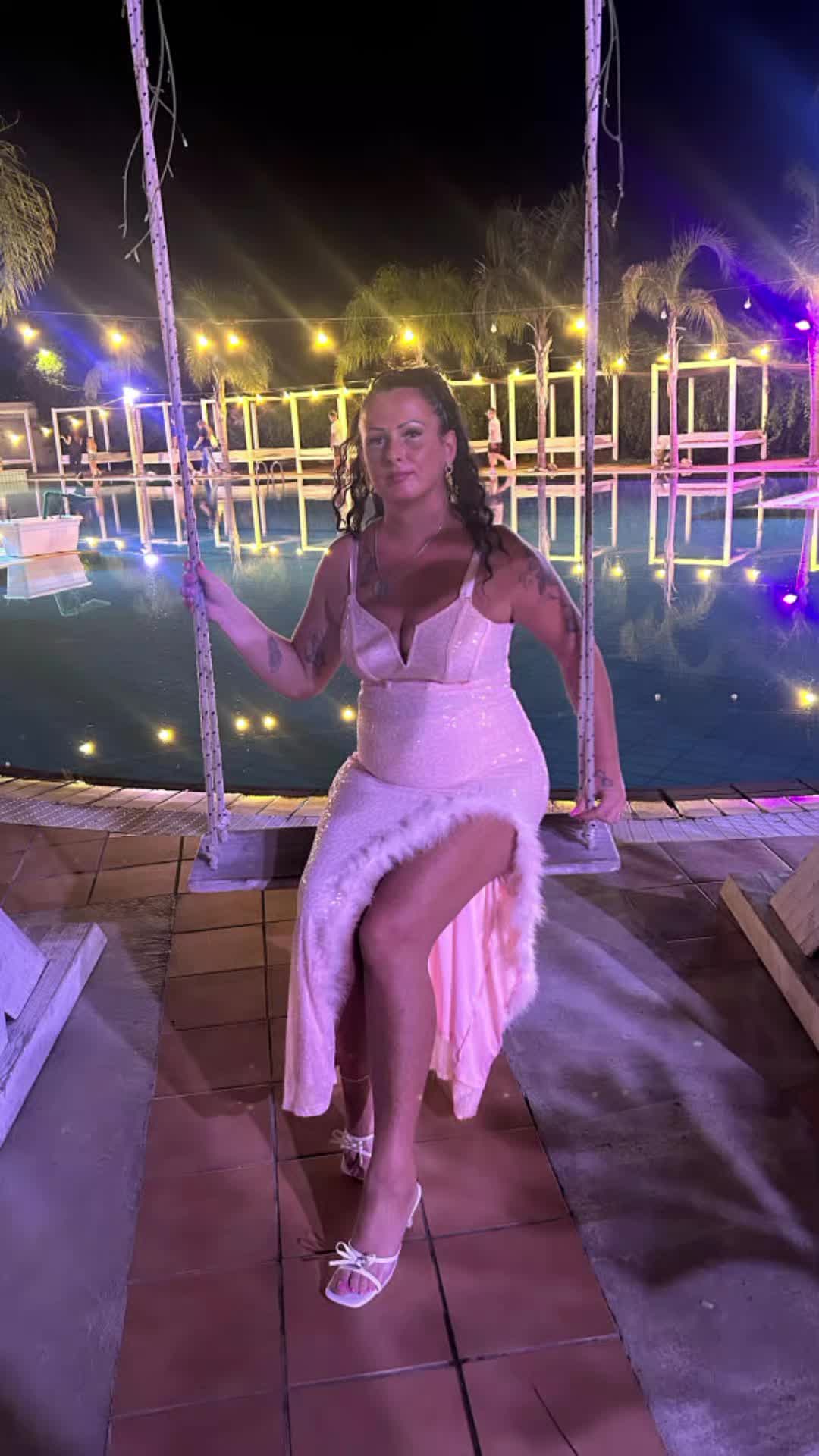 @ladeadelledee