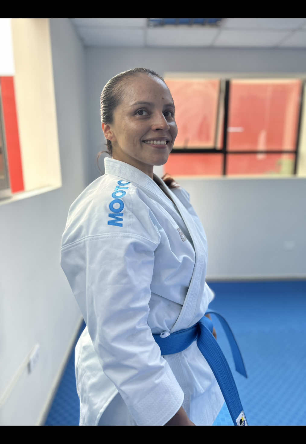 @Chica karateka Shotokan