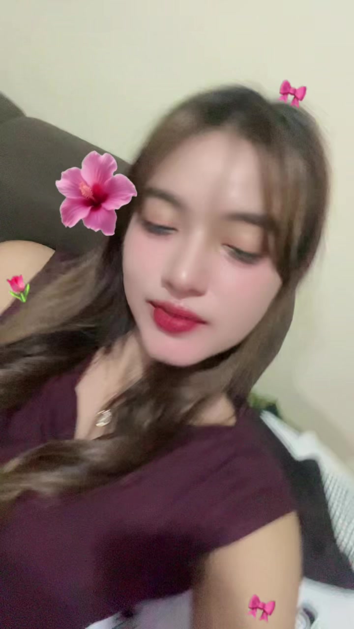 @Vee🕊️