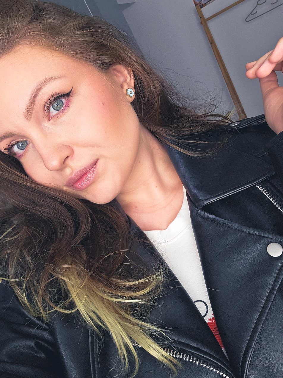 @Monika Mikoo💋