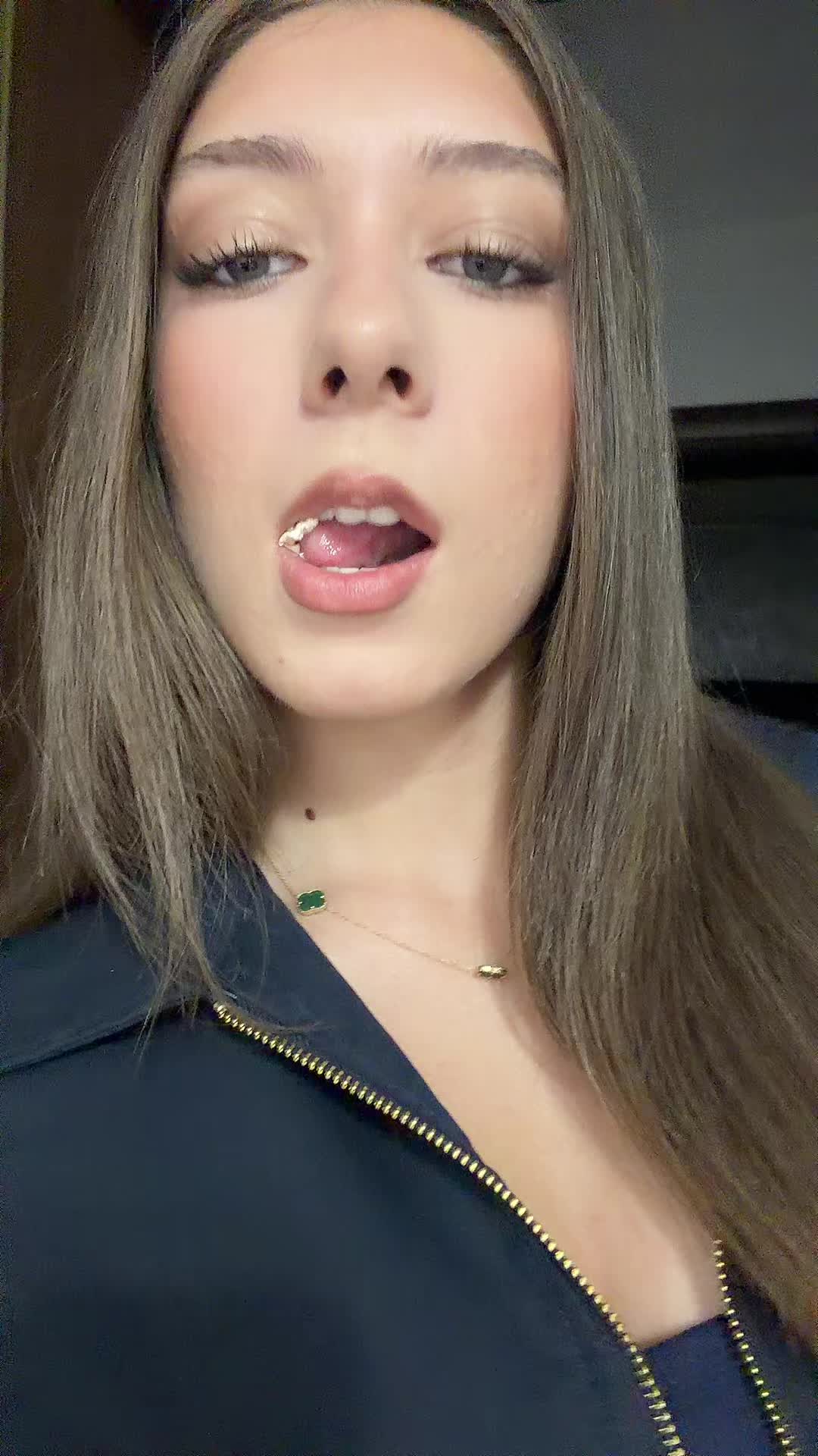 @Sisi