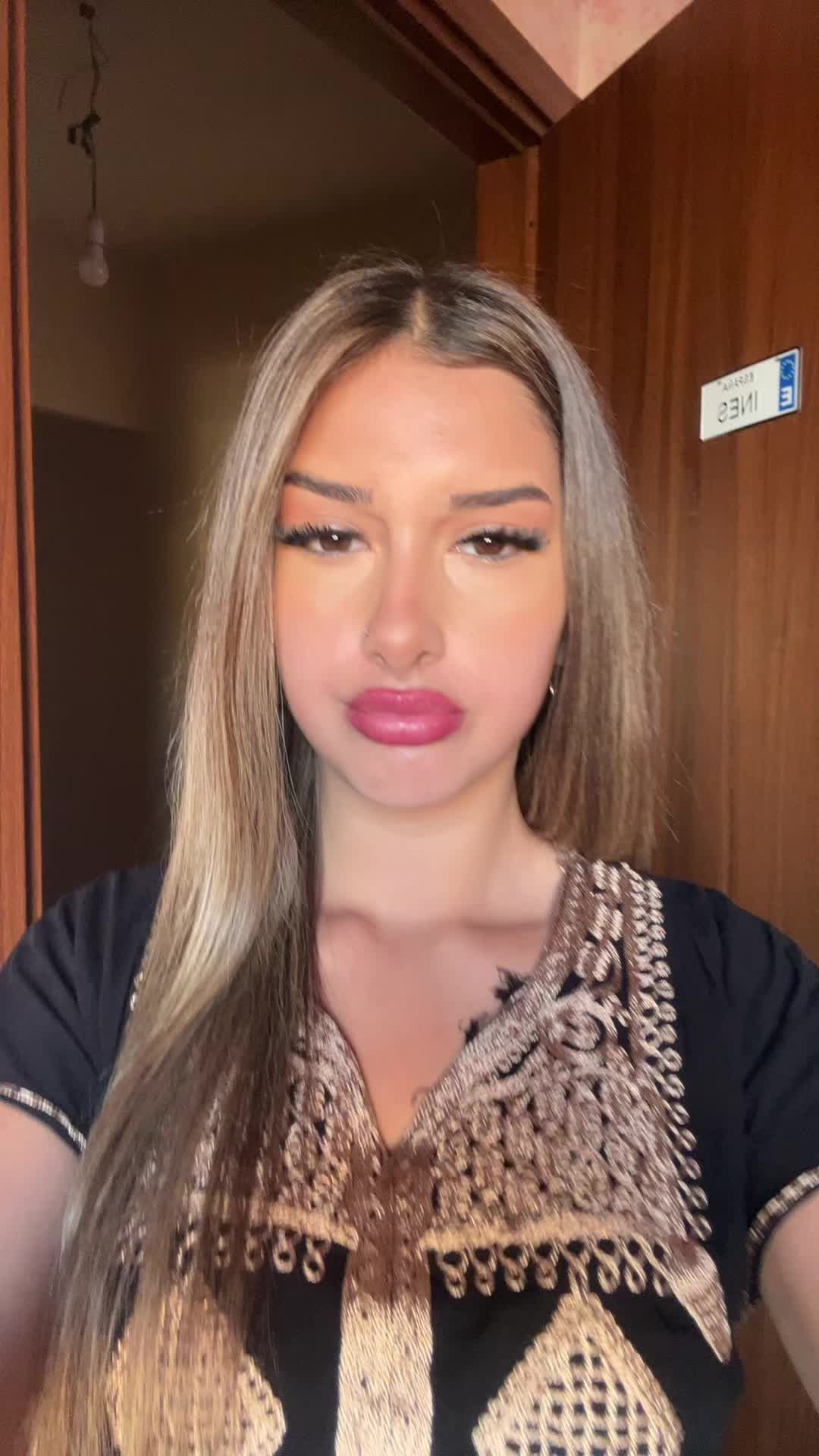 @ايناس🌺