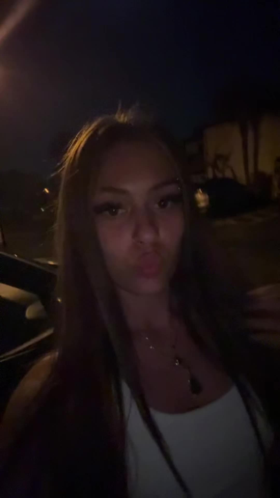 @ella