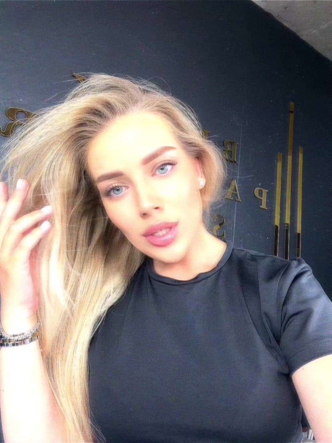 @Viktoriya