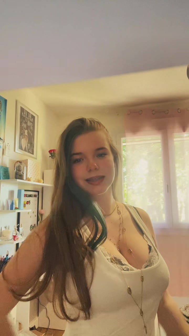 @𝓐𝓷𝓰𝓮'✰