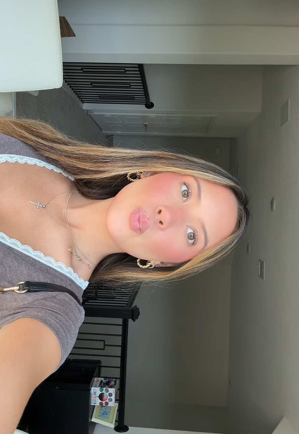 @ABI💛