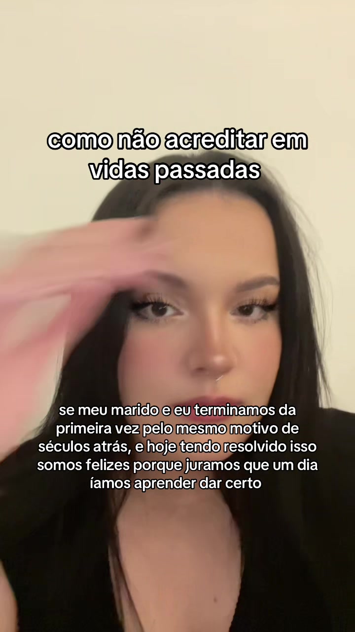 @Julia Pravina ⛤ Bruxa