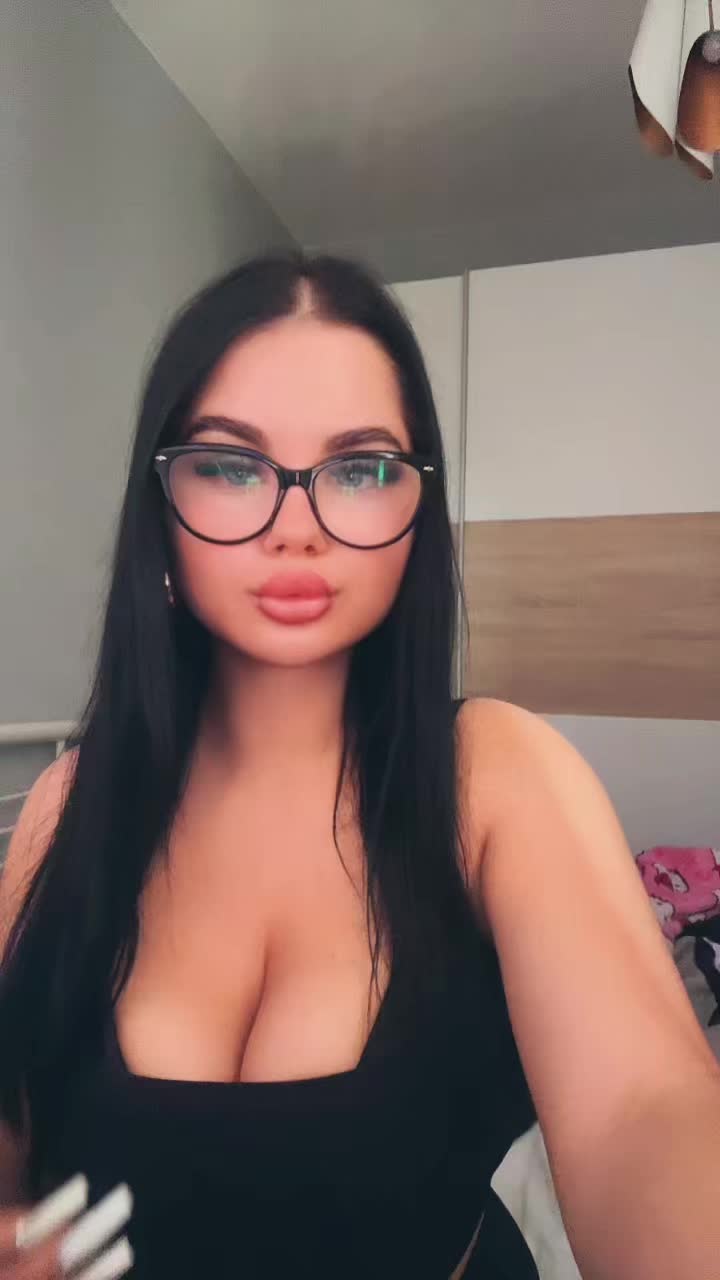 @sziriruriru.