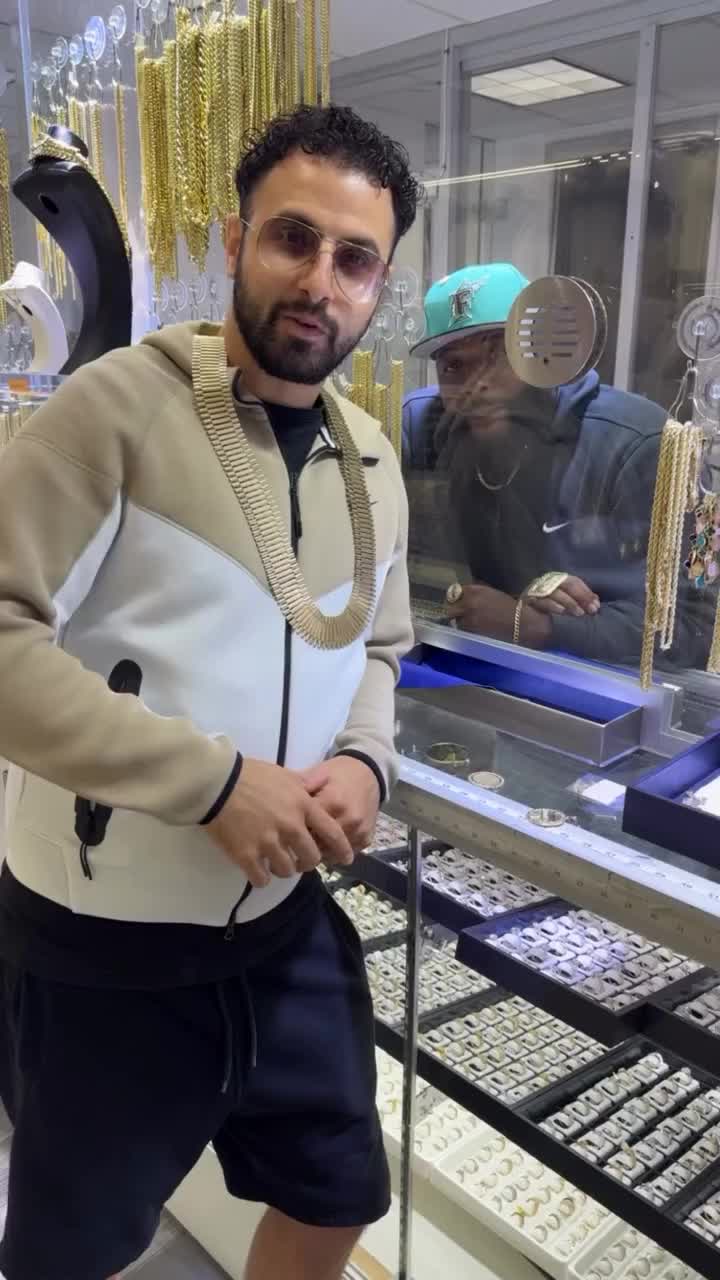 @Gold Custom