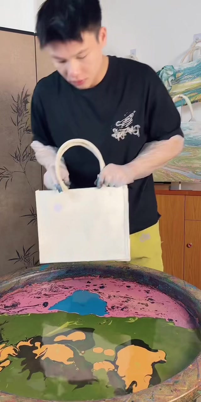 @Tom’s dream shop