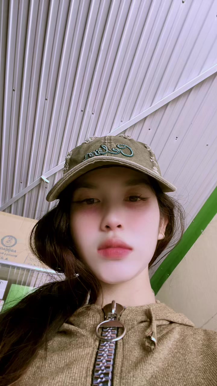 @J'e J'e Neang