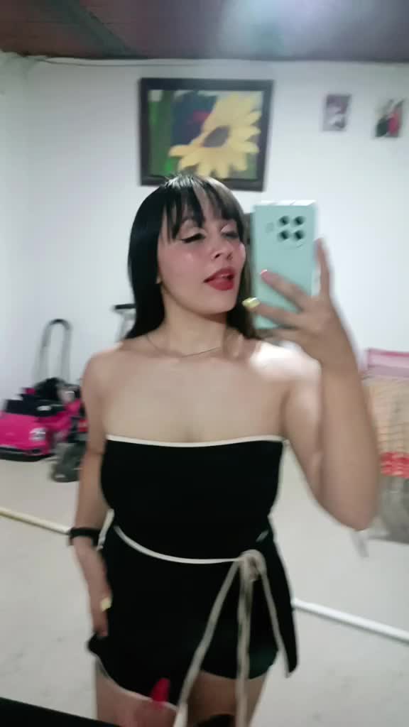 @MONA🩷🩵